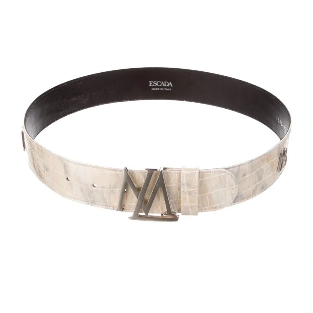 Escada stylish belt
